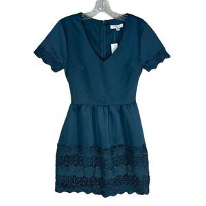 Francesca’s Fit & Flare Peacock Green Dress Short Sleeve Lace Trim XS NWT